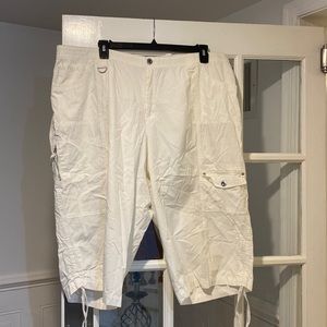 Cato size 24W Capris good condition